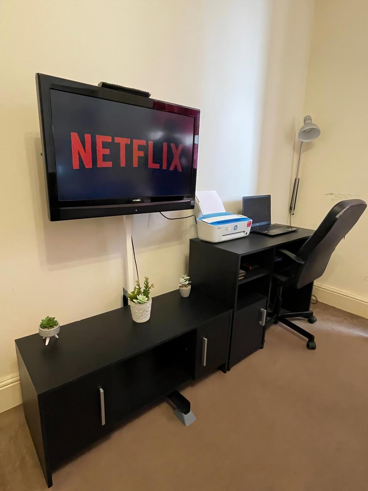 Comfy 2 Bedroom Flat Near Edinburgh City Center Eksteriør bilde