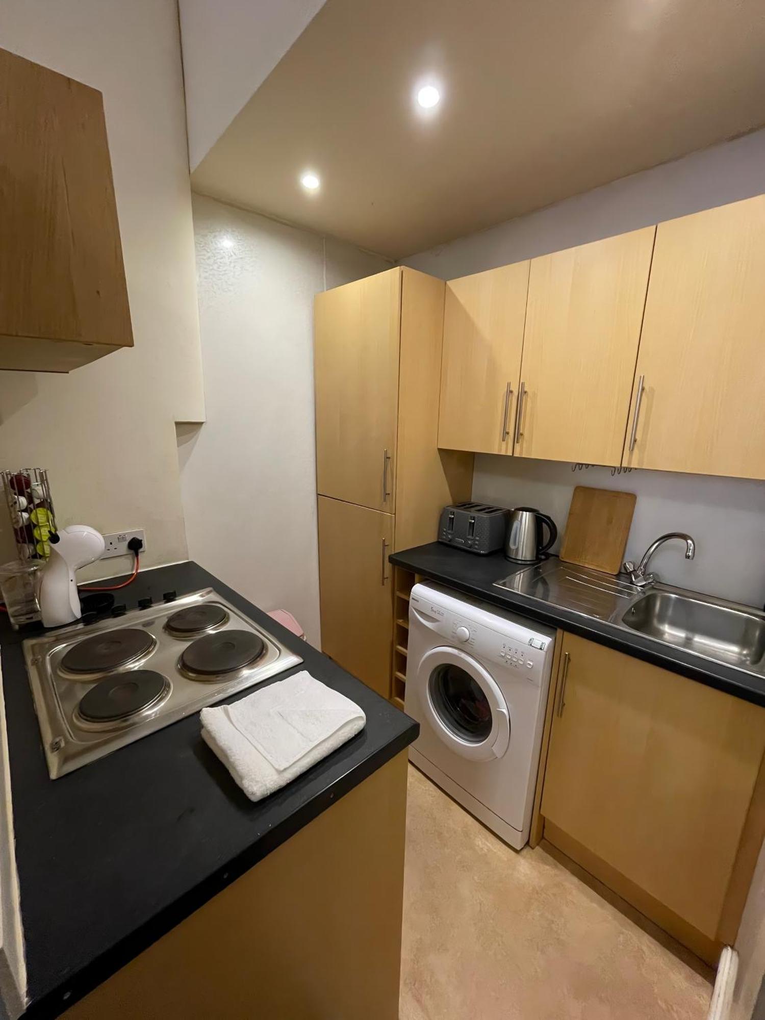 Comfy 2 Bedroom Flat Near Edinburgh City Center Eksteriør bilde