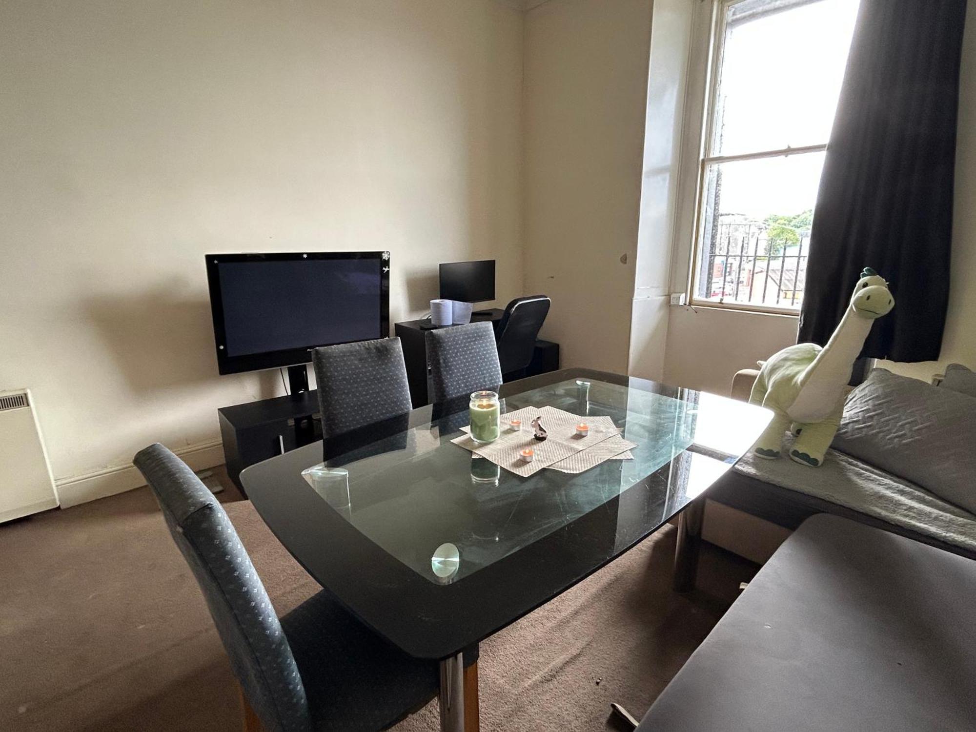Comfy 2 Bedroom Flat Near Edinburgh City Center Eksteriør bilde